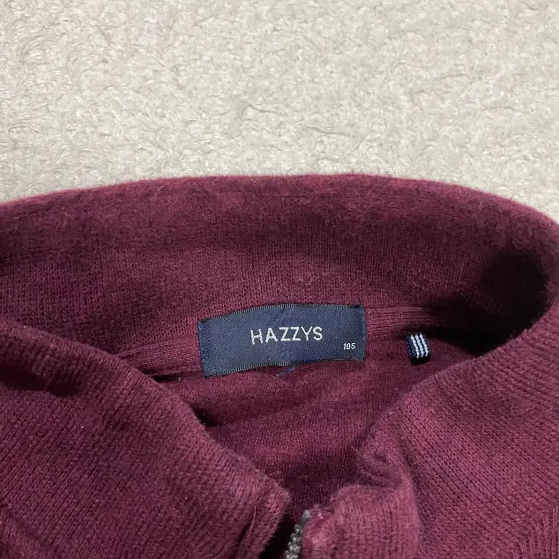 헤지스 반집업 니트 105 상품이미지3