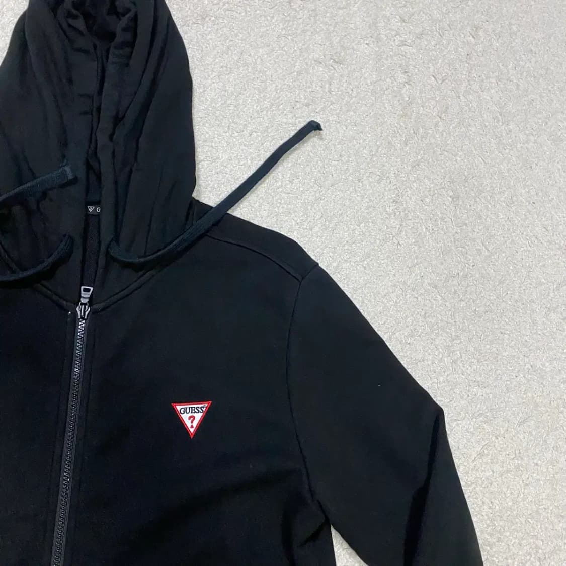 게스 후드집업 블랙 L 100 상품이미지2
