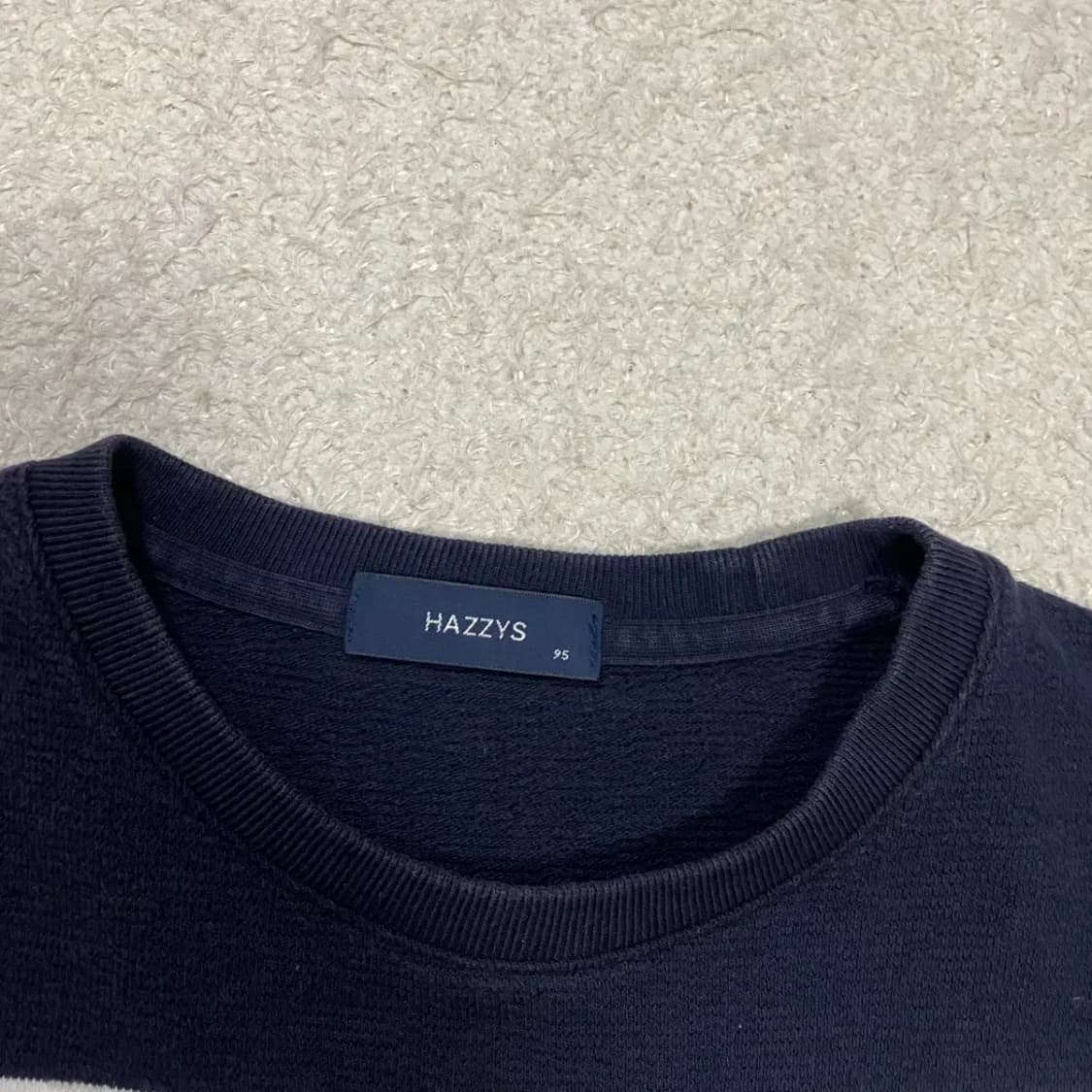 헤지스 긴팔티 라운드 95 상품이미지3