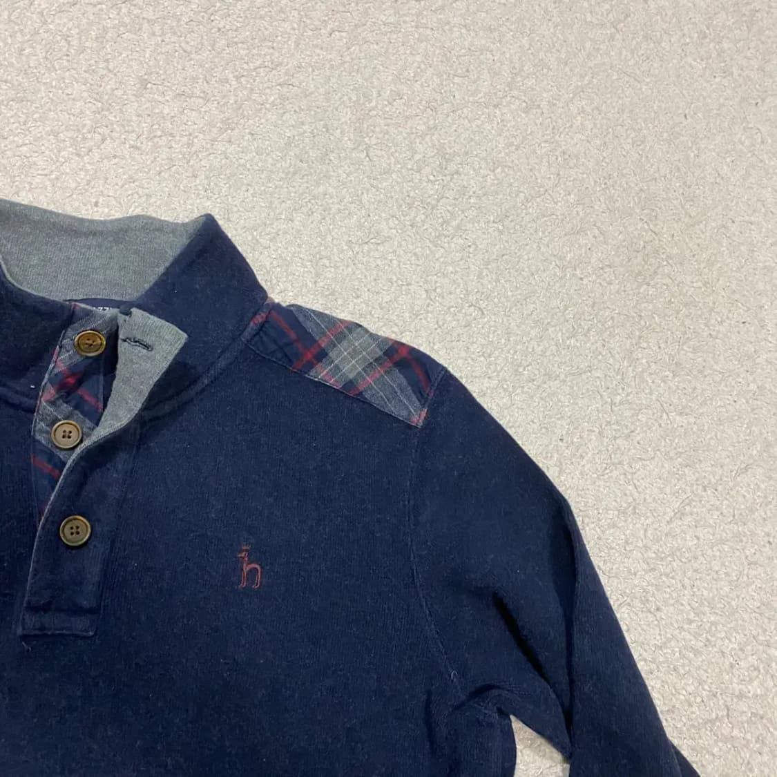 헤지스 니트 네이비 100 상품이미지2