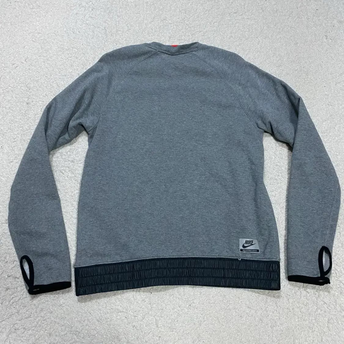 나이키 인터내셔널 맨투맨 그레이 m 95 상품이미지5