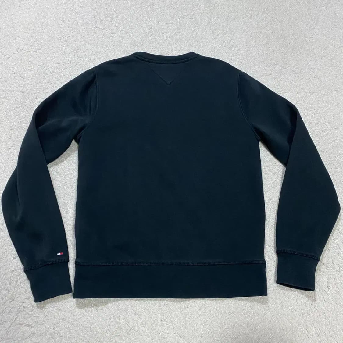 타미힐피거 블랙 맨투맨 티셔츠 기모 s 상품이미지5