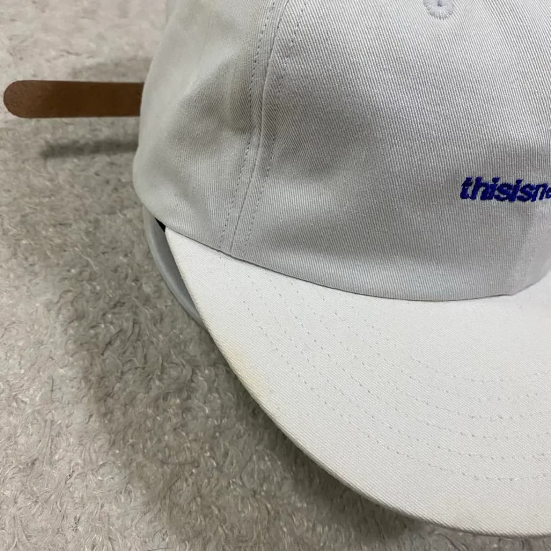 디스이즈네버댓 스냅백 화이트 모자 상품이미지3