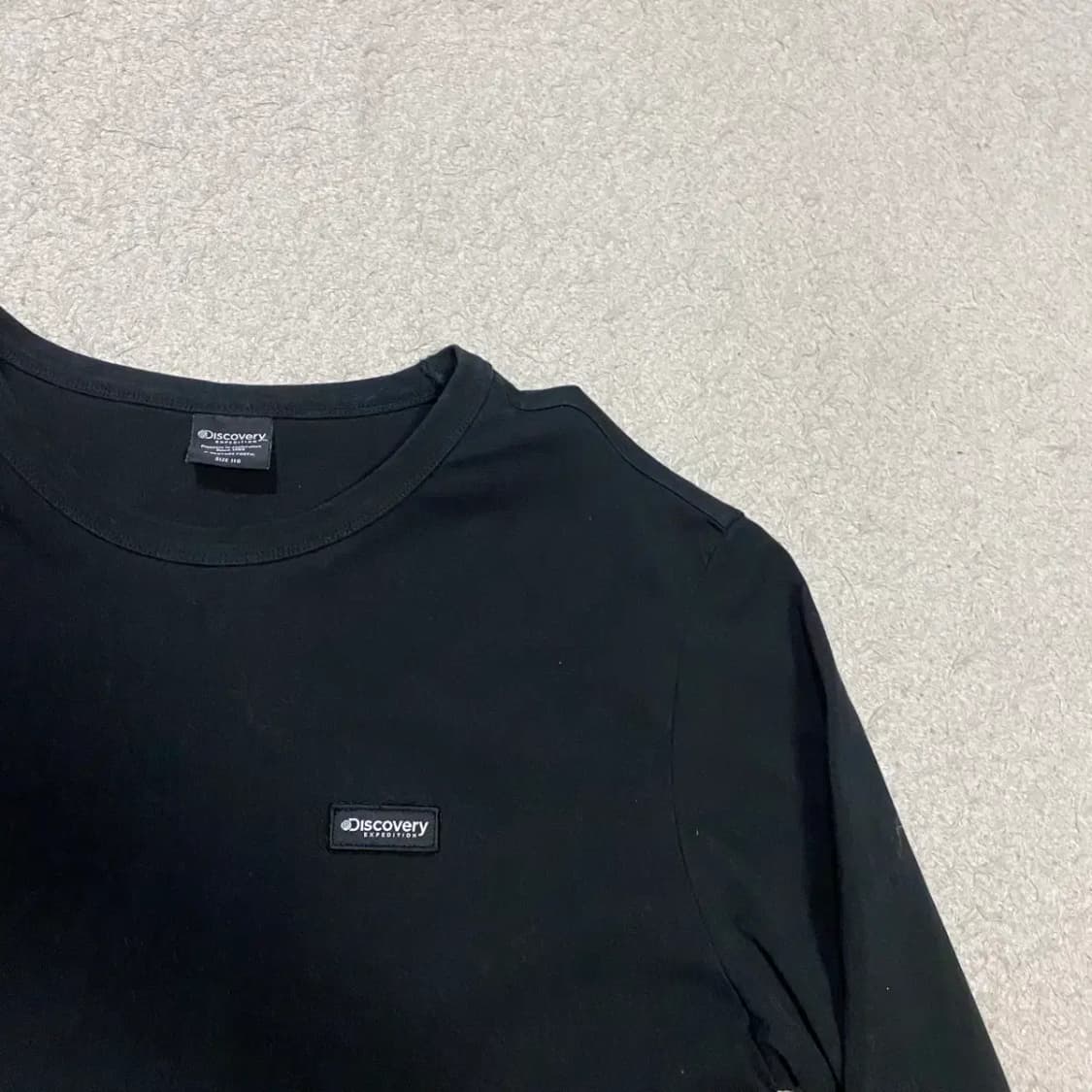 디스커버리 블랙 긴팔 티셔츠 110 상품이미지2