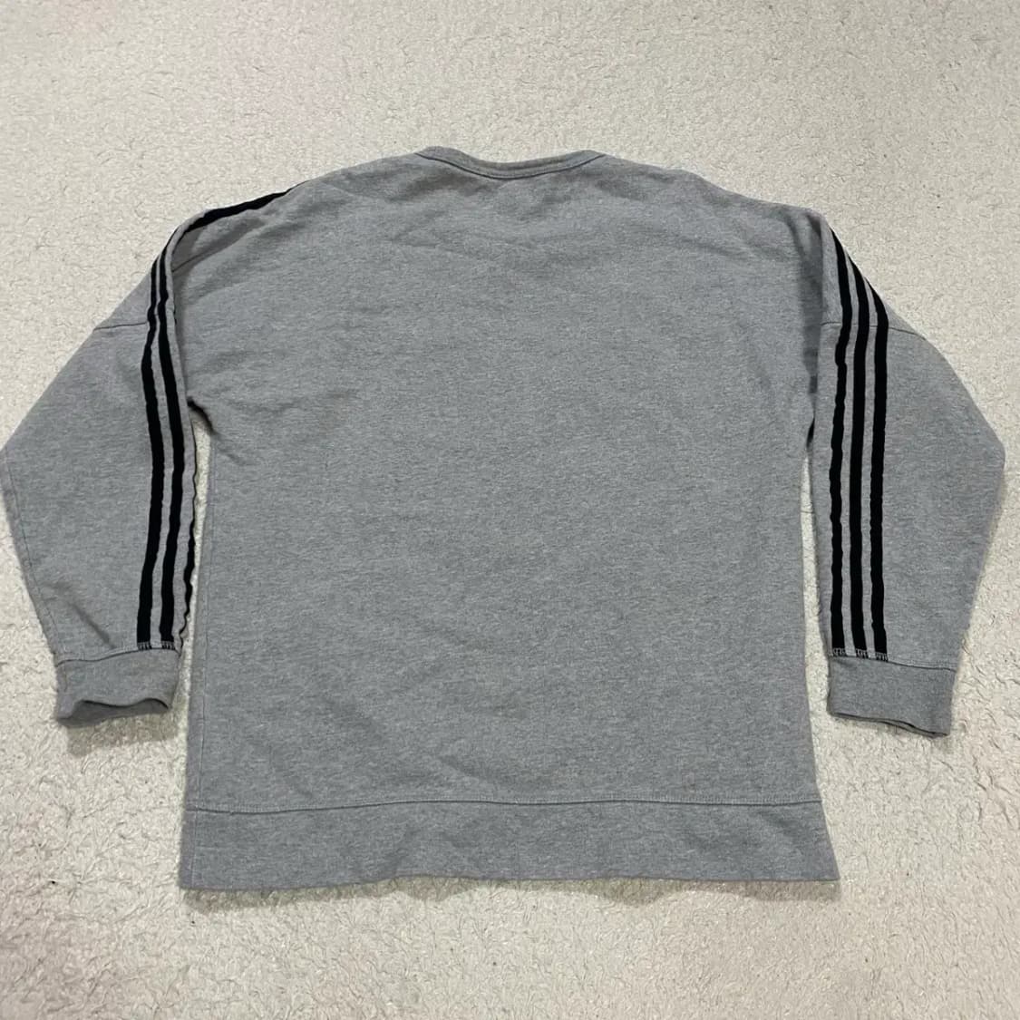 아디다스 트레포일 삼선 맨투맨 회색 100 상품이미지5