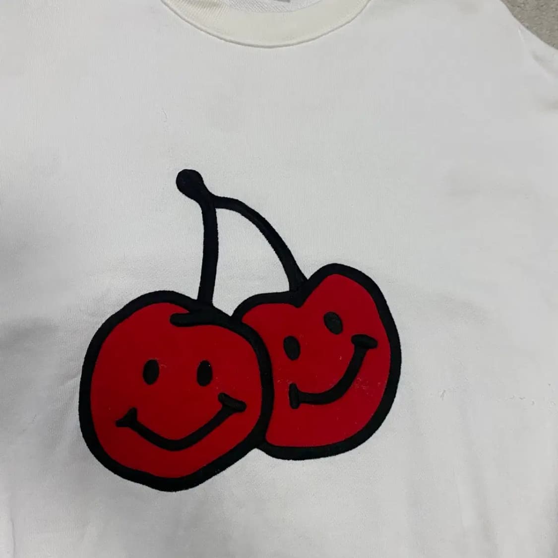 키르시 맨투맨 화이트 1 상품이미지2