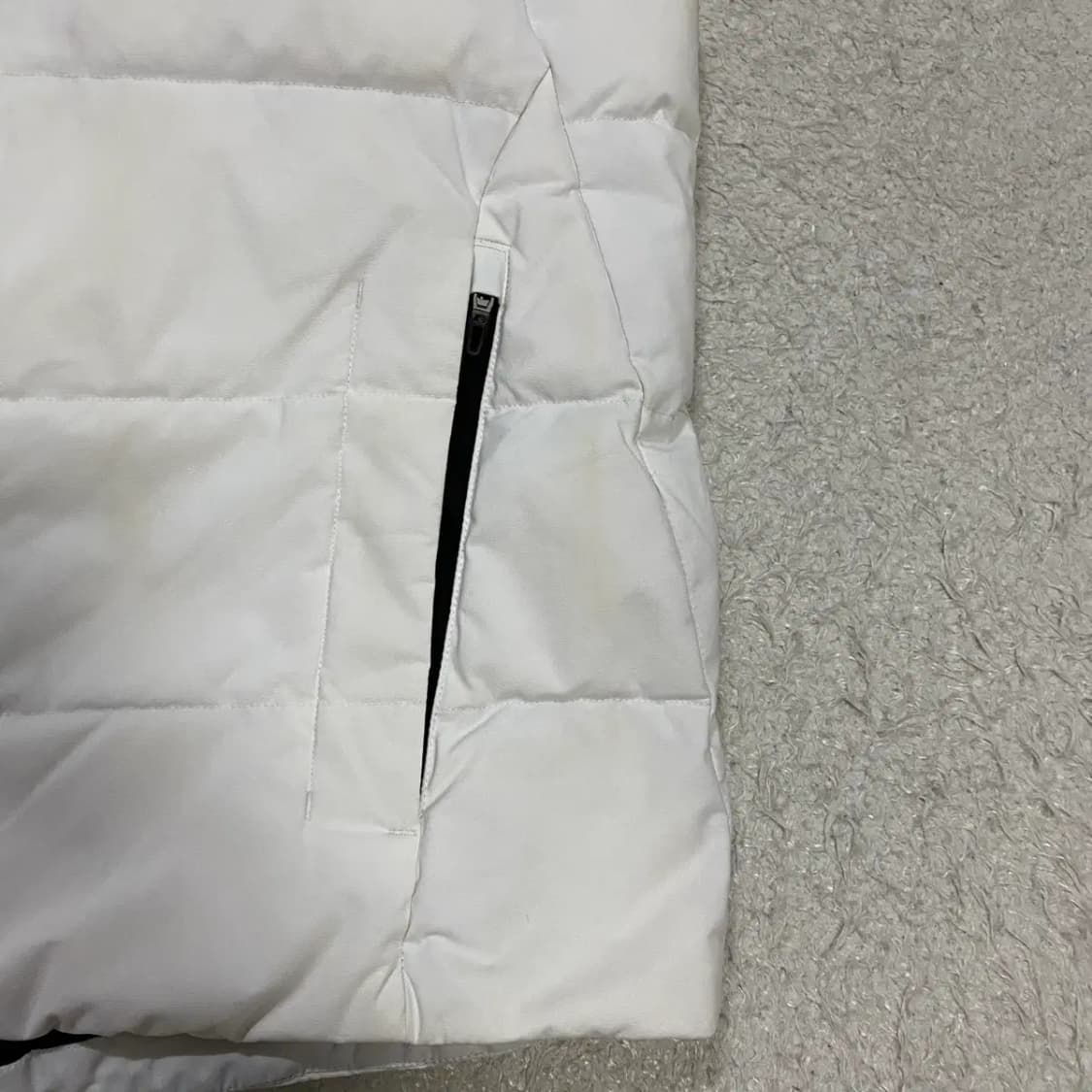 뉴발란스 화이트 패딩 조끼 베스트 s 90 상품이미지5