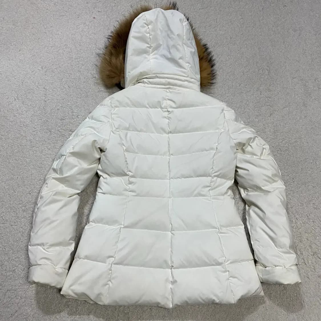 르꼬끄 화이트 퍼 후드 패딩 여성 90 상품이미지5