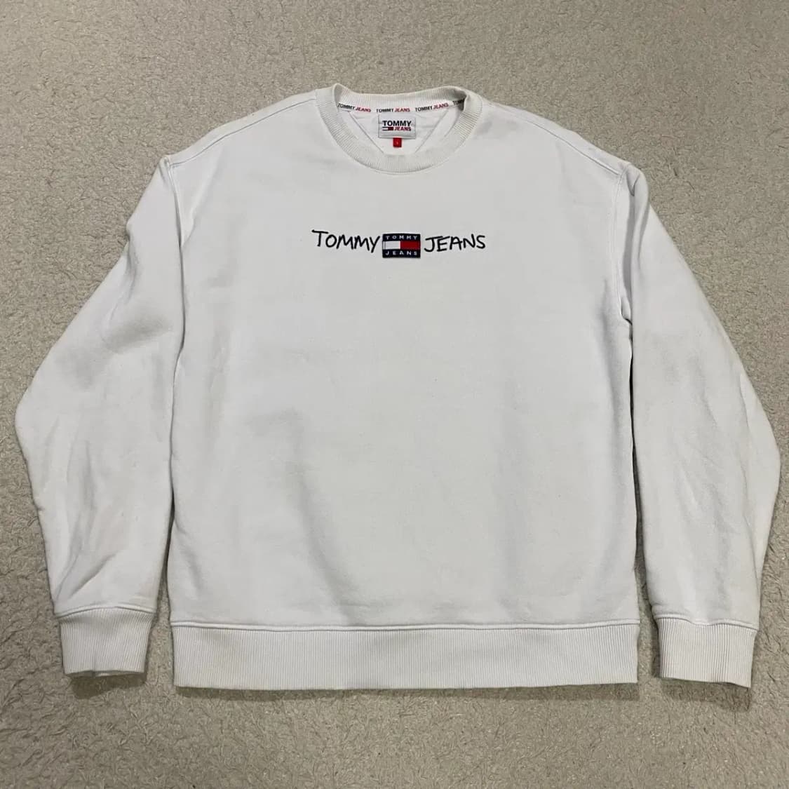 타미진스 로고 맨투맨 화이트 s 상품이미지1