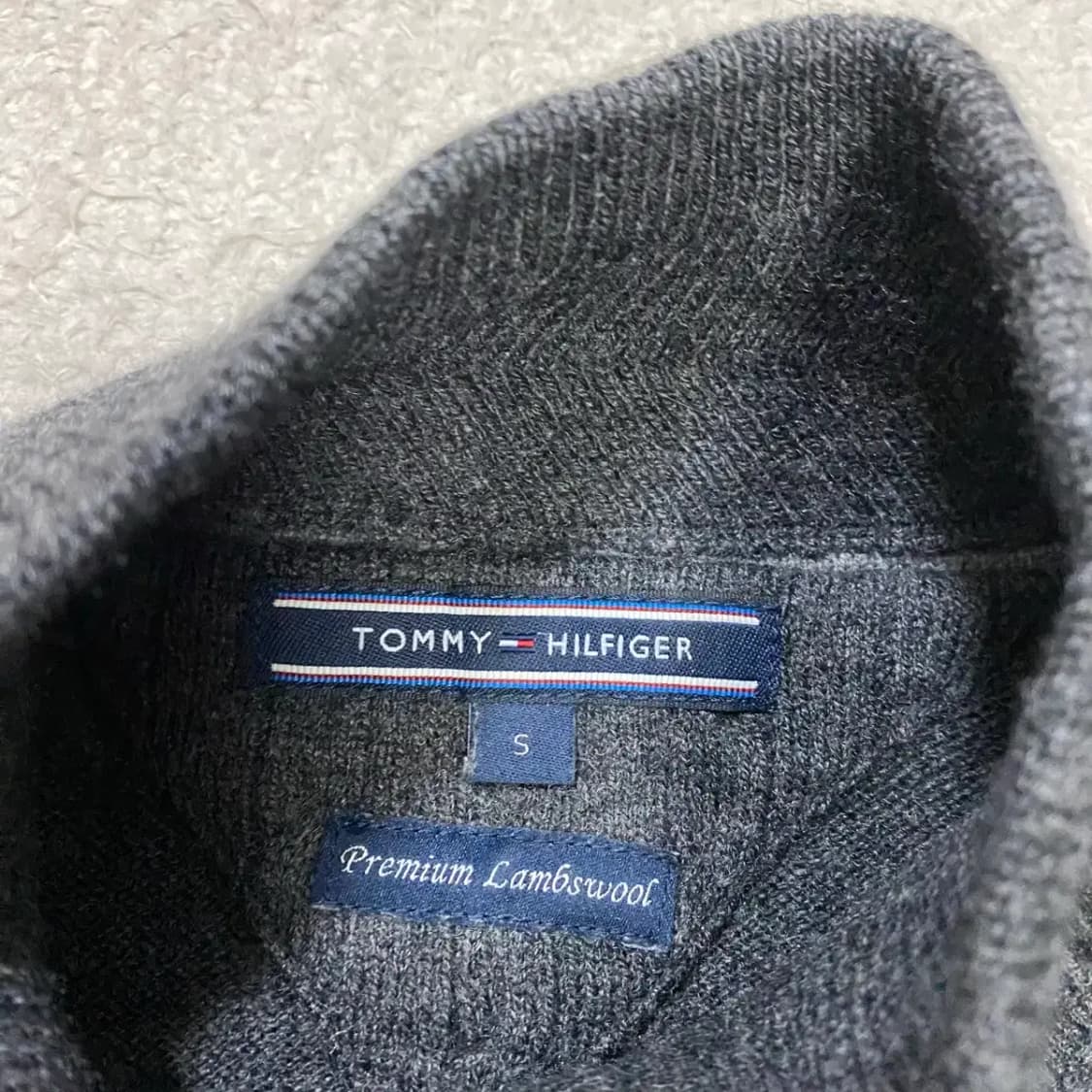 타미힐피거 하프집업 니트 다크그레이 s 상품이미지3