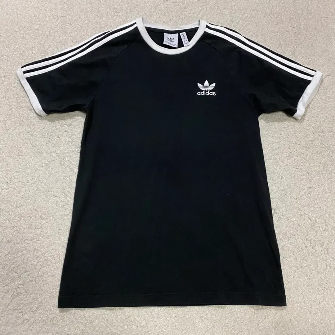 아디다스 반팔티 블랙 m 상품이미지1