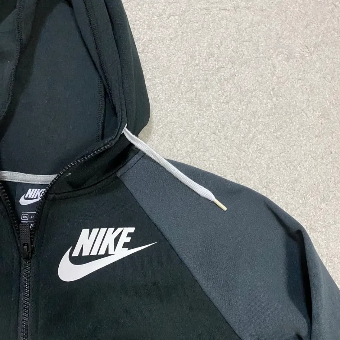 나이키 후드집업 xs 상품이미지2