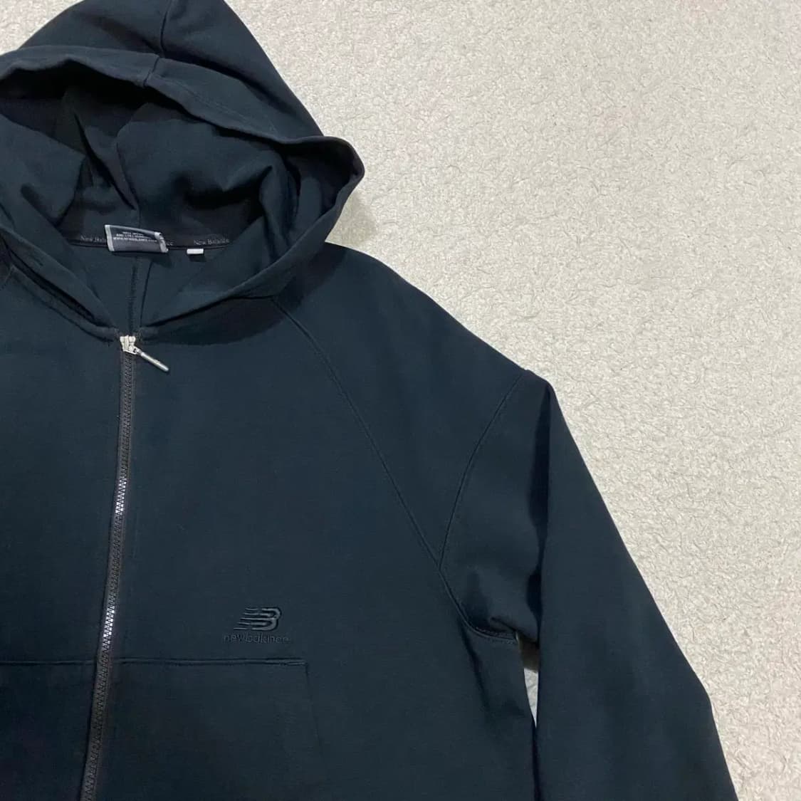 뉴발란스 블랙 후드집업 여성 s 85 상품이미지2