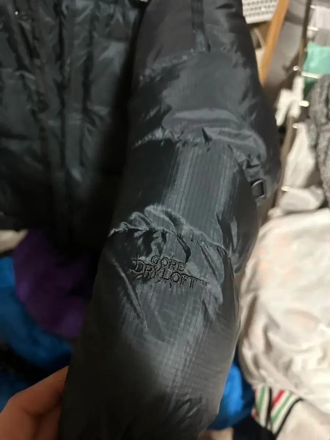 노스페이스 발토로 패딩 블랙 L 팝니다 상품이미지2