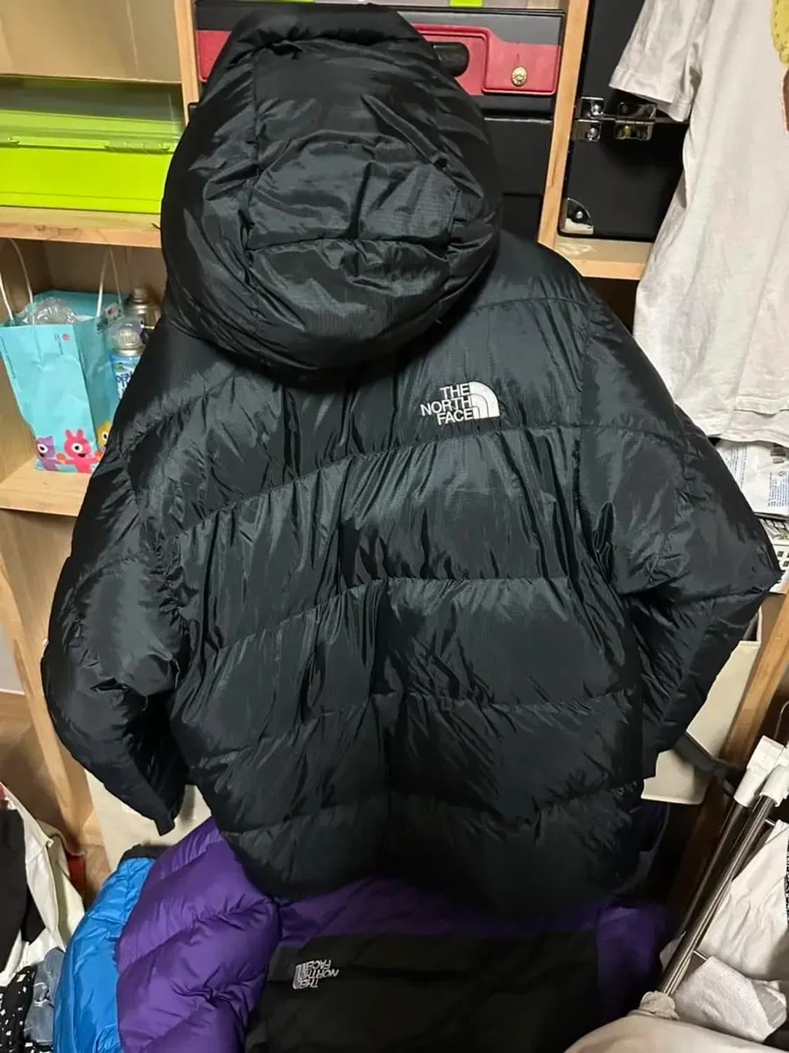 노스페이스 발토로 패딩 블랙 L 팝니다 상품이미지3