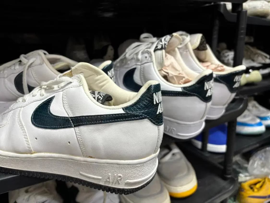 나이키 에어포스1 로우 남뱀피 상품이미지1