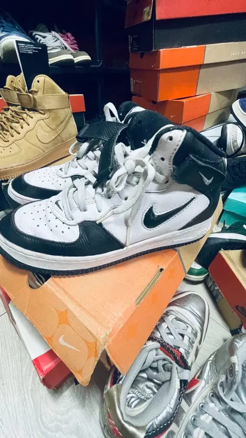 나이키 에어 포스 1 달마시안 265 팝니다 상품이미지1