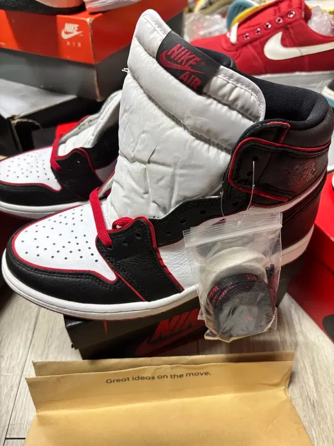 나이키 에어조던 1 블러드라인 상품이미지1