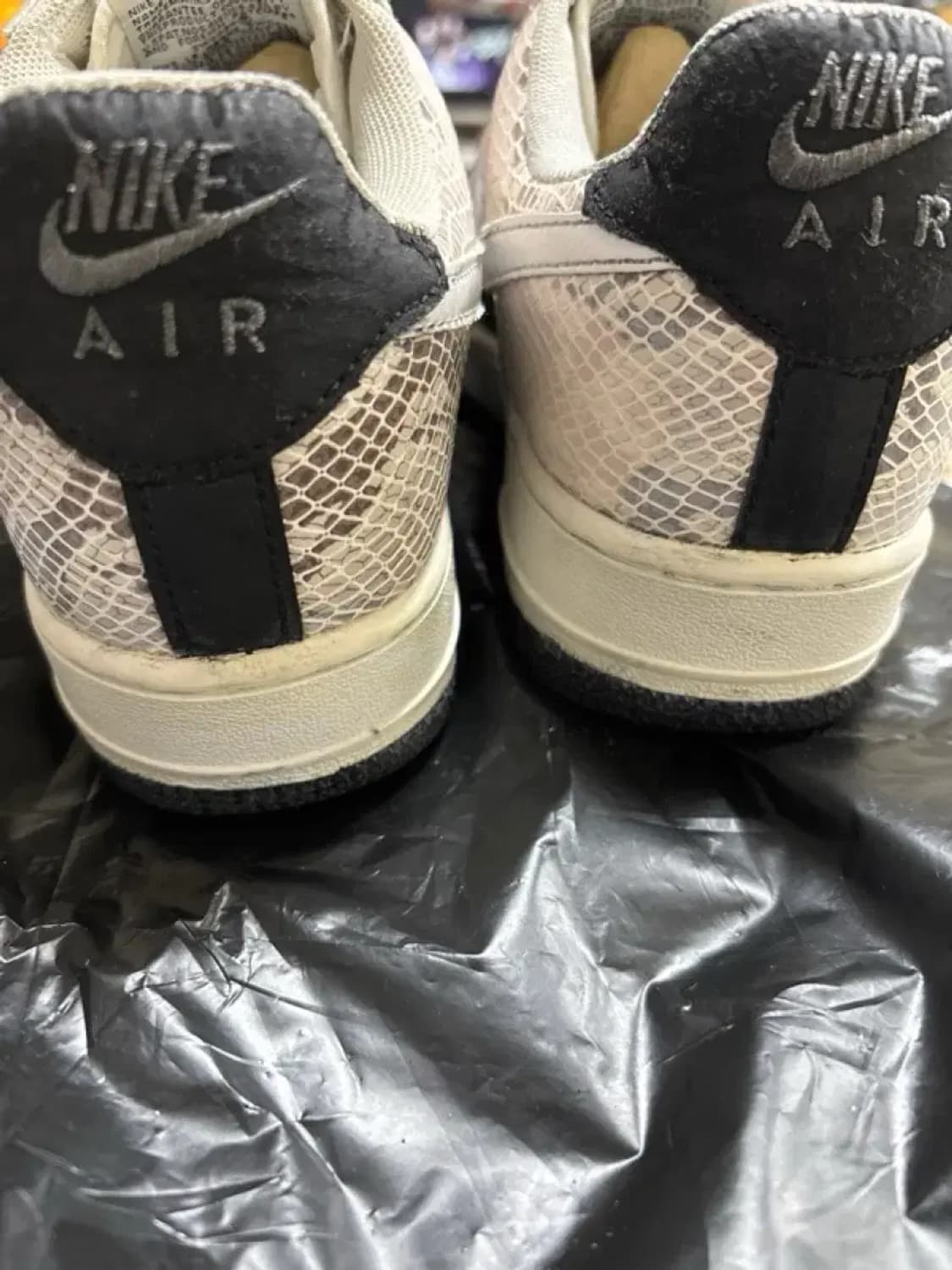 나이키 에어포스 뱀피4 오사카 한정판 상품이미지3