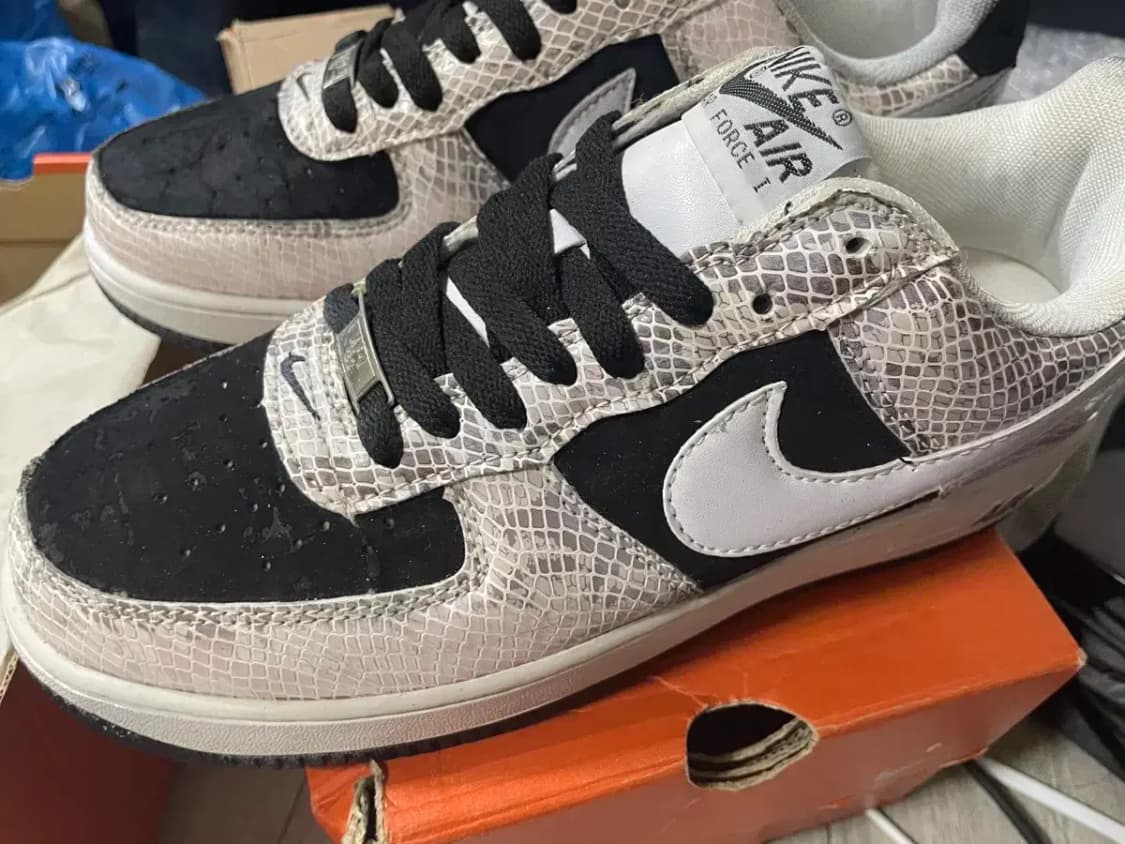 나이키 에어포스 뱀피4 오사카 한정판 상품이미지4