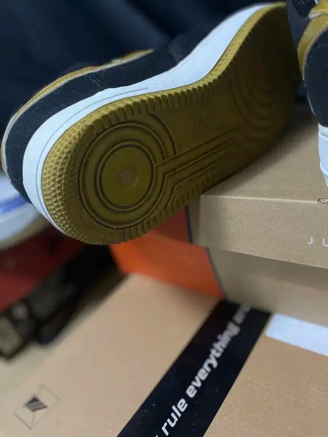 NIKE 나이키 에어 포스1 05년 슈프림포스 로우 상품이미지4