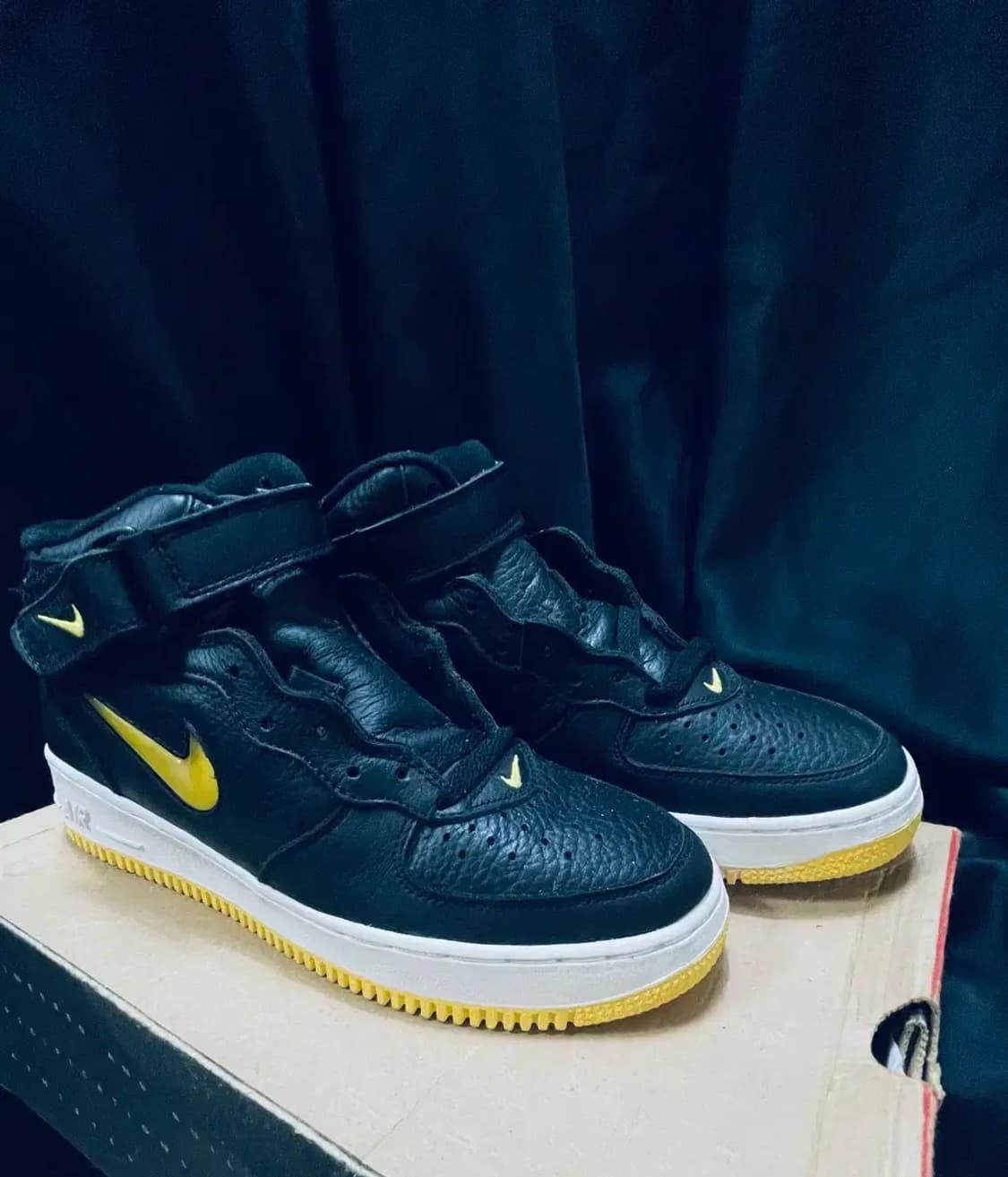 [255] 나이키 에어 포스1 미드 02년 검노 뽈록이 신품 상품이미지2