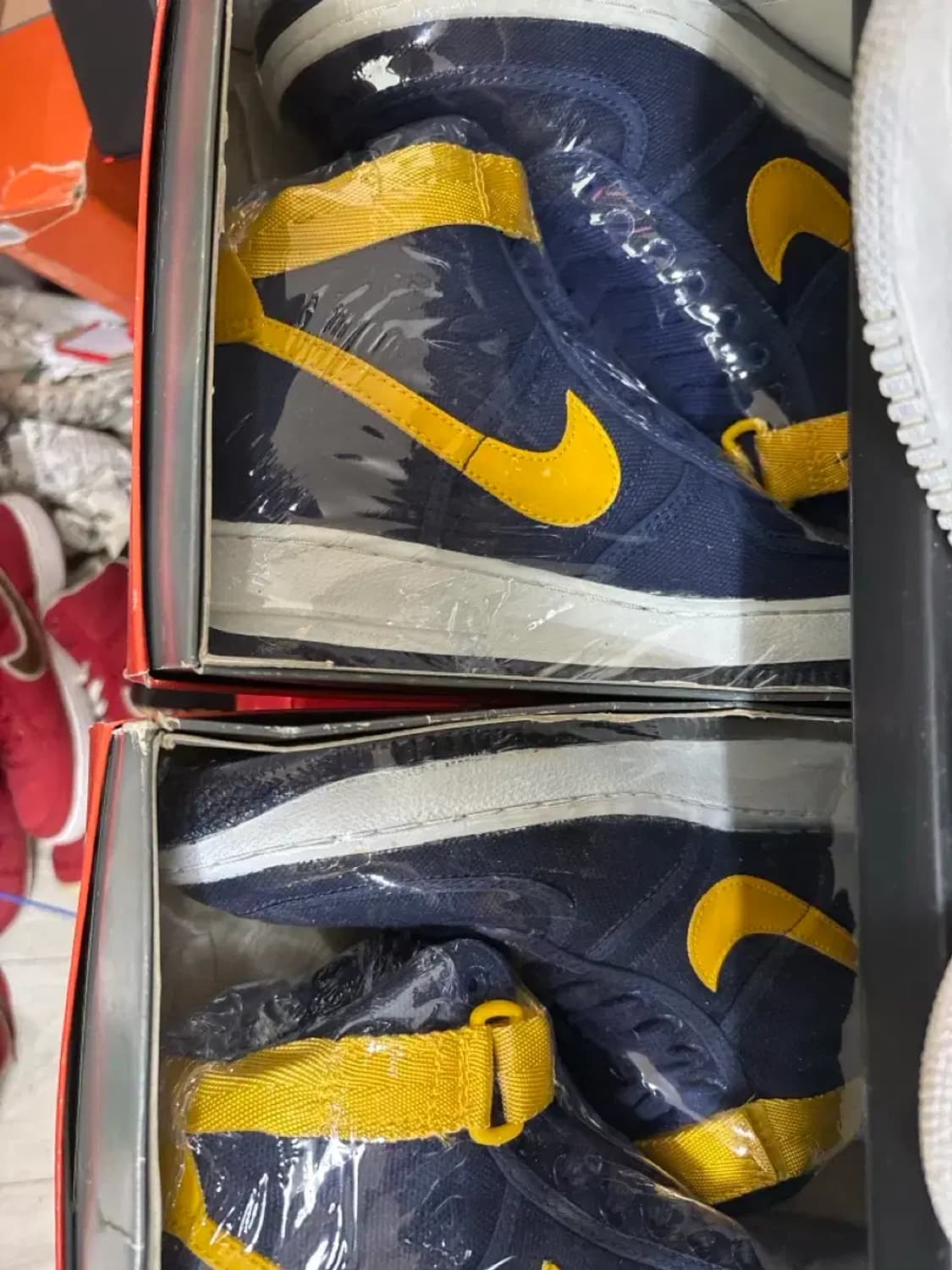 [260] 나이키 AIR FORCE 1 CVS 하이 남노 신품 상품이미지4