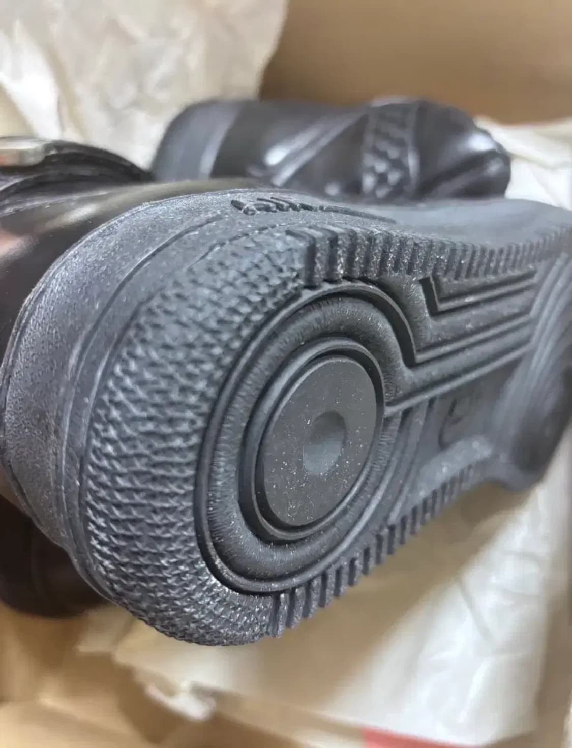 NIKE 에어 포스1 럭스 하이 블랙 270 신품 상품이미지7