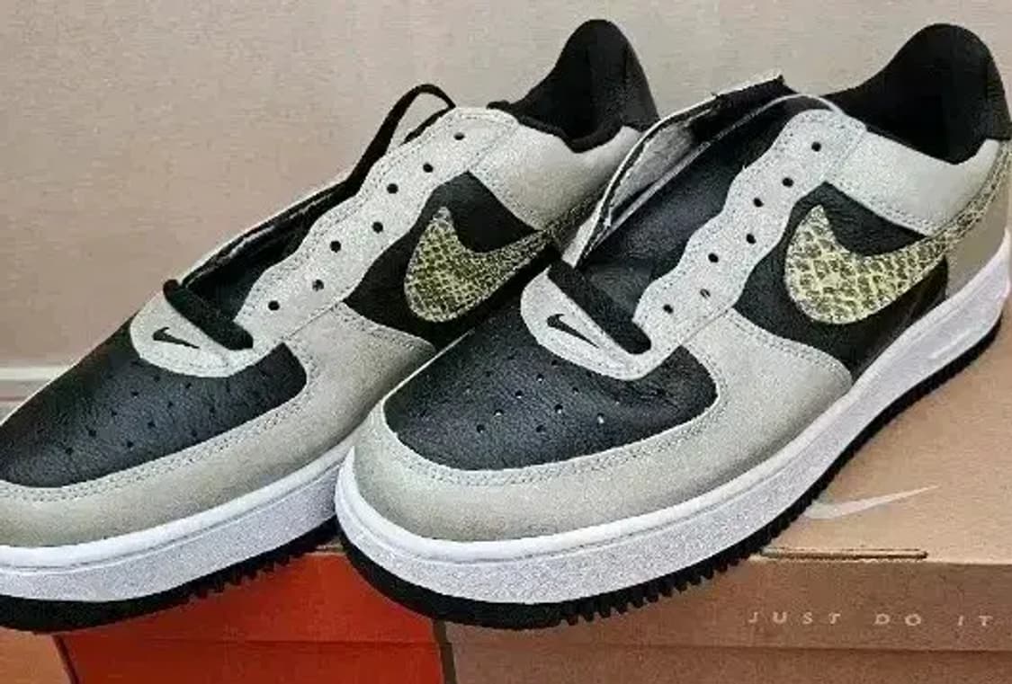 나이키 에어포스1  흑뱀피 원판 270 신품 상품이미지4