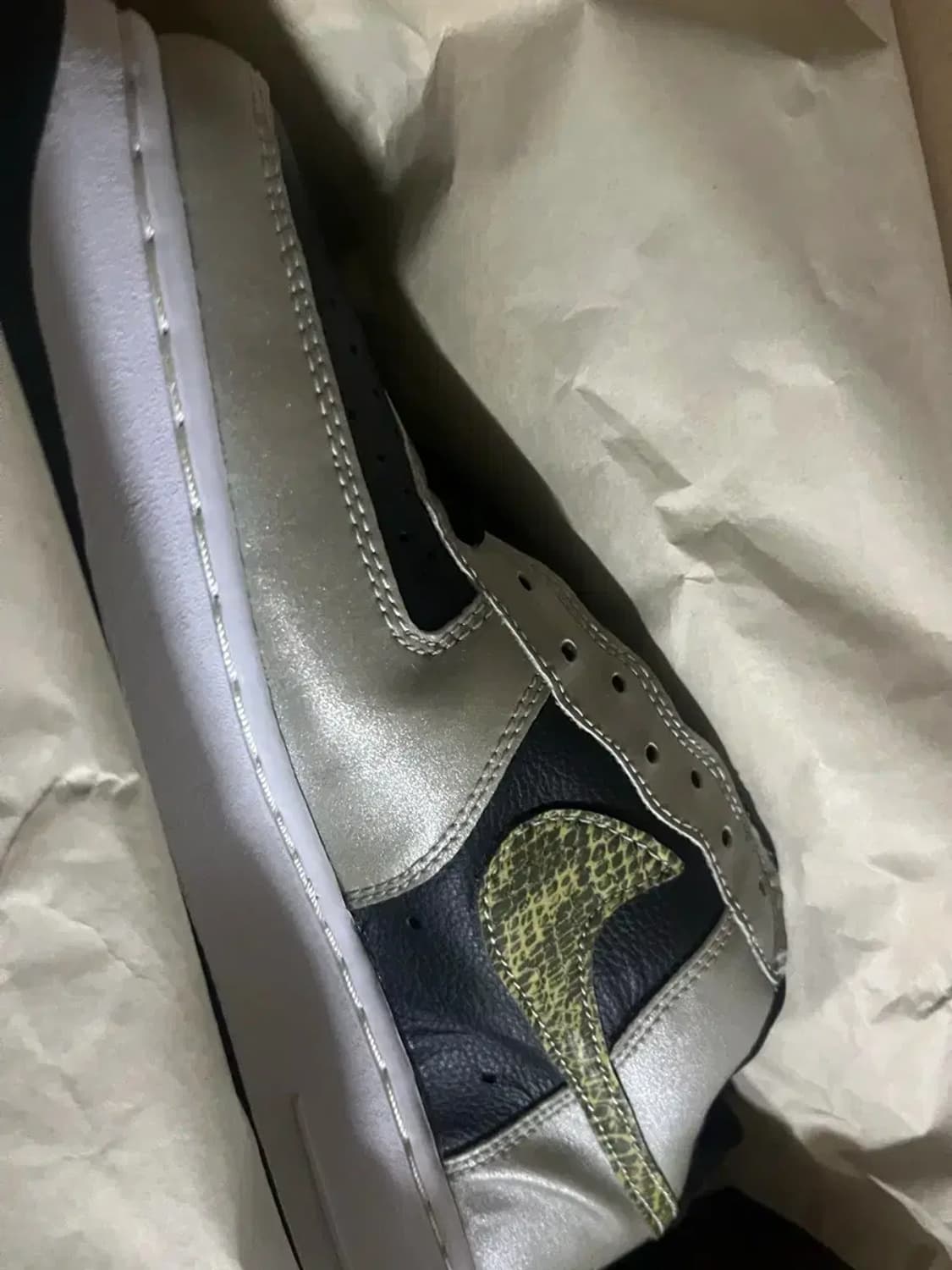 나이키 에어포스1  흑뱀피 원판 270 신품 상품이미지5