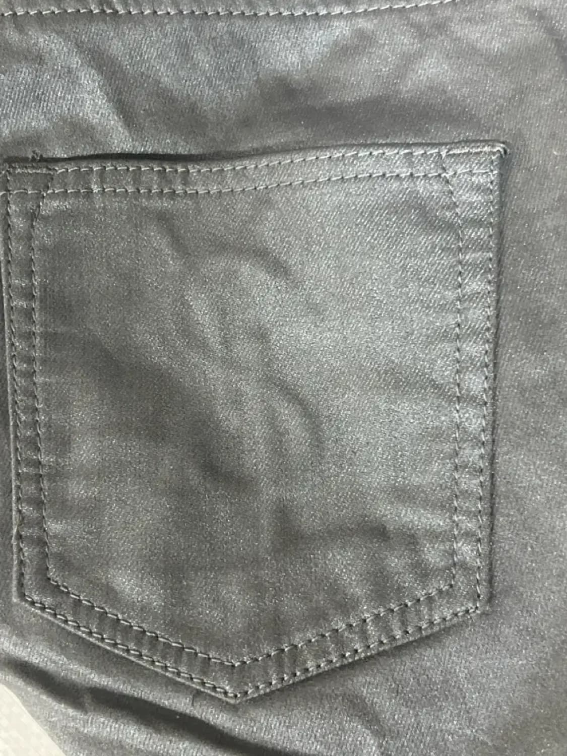 입생로랑  코팅진 스트레이트 핏 상품이미지2