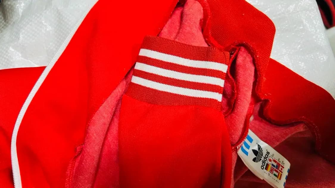 아디다스 페루 국기 빨간색 트랙탑 상품이미지2