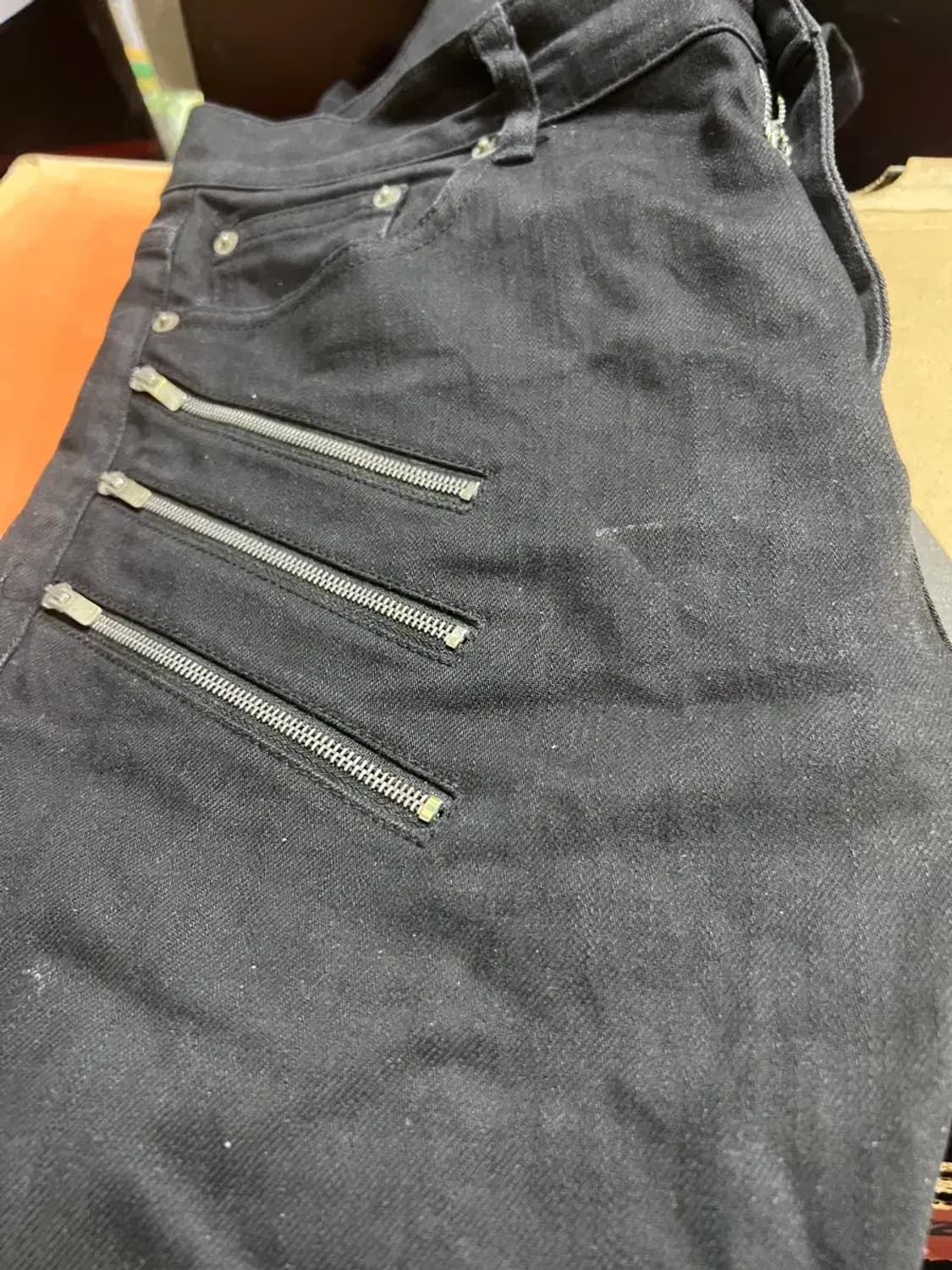 생로랑 블랙데님 지퍼진 상품이미지1