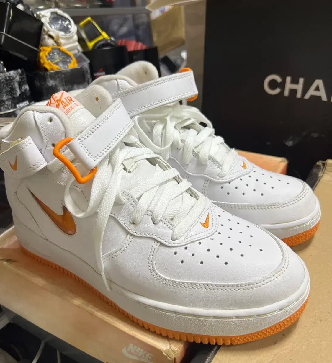 나이키 에어포스1 흰/주 뽈록이 265 신품 상품이미지7