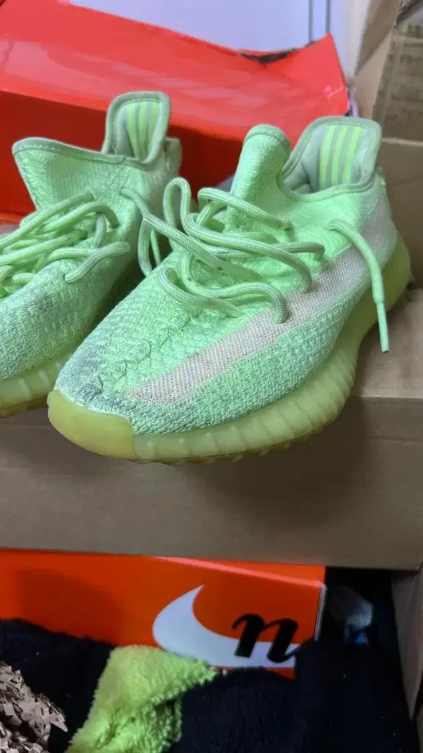 아디다스 이지부스트 350 V2 이즐리 신품 아코 상품이미지4