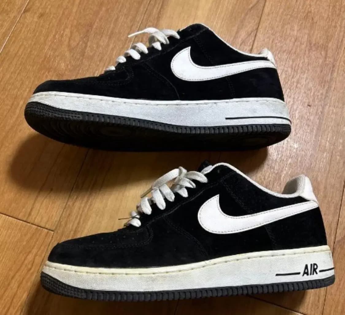 나이키 에어포스1 블랙 스웨이드 로우 상품이미지1
