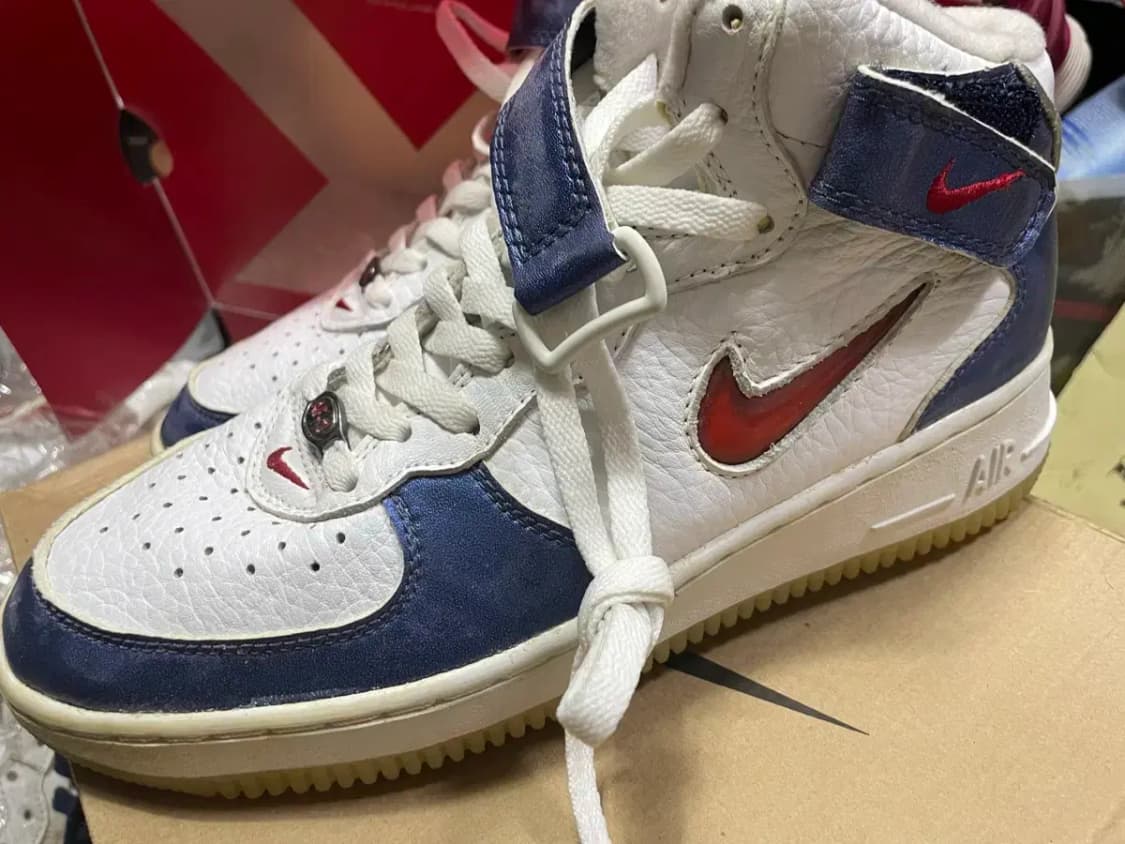 나이키 에어포스 1 cl 인디1 260새제품 팝니다 상품이미지1