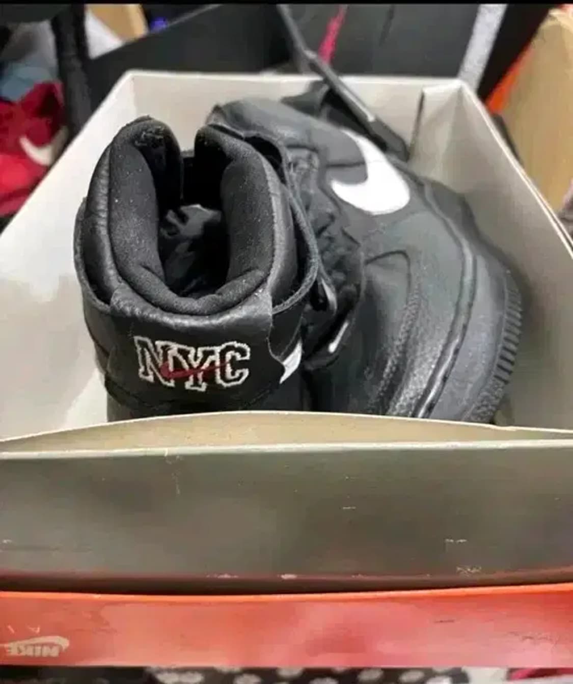 나이키 에어 포스 1 하이 NYC 상품이미지5