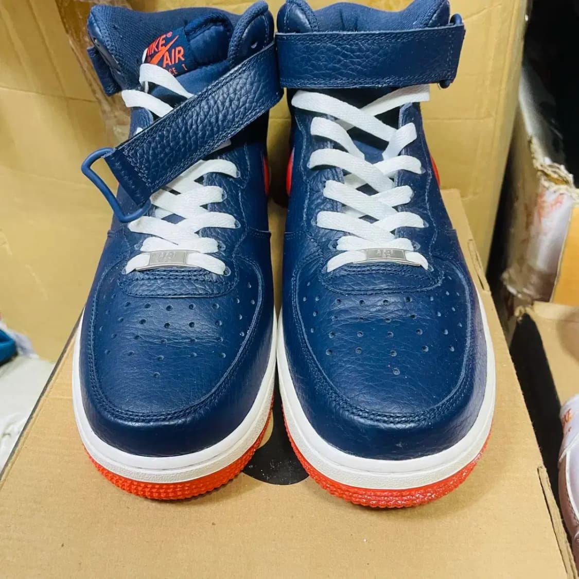 나이키 에어포스1 미드 NYC 상품이미지4