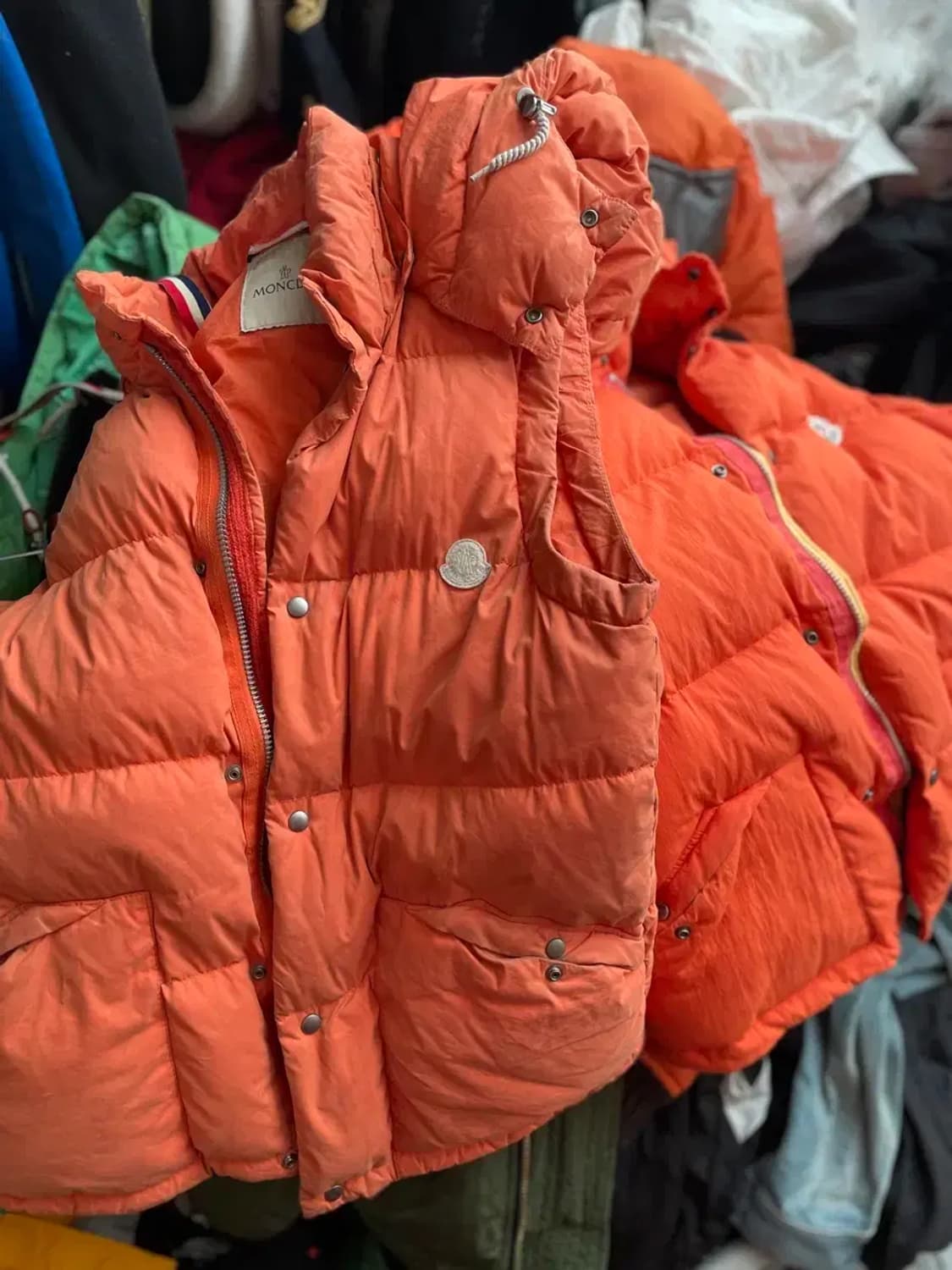 몽클레어 비즈빔 패딩 베스트  오렌지 상품이미지1