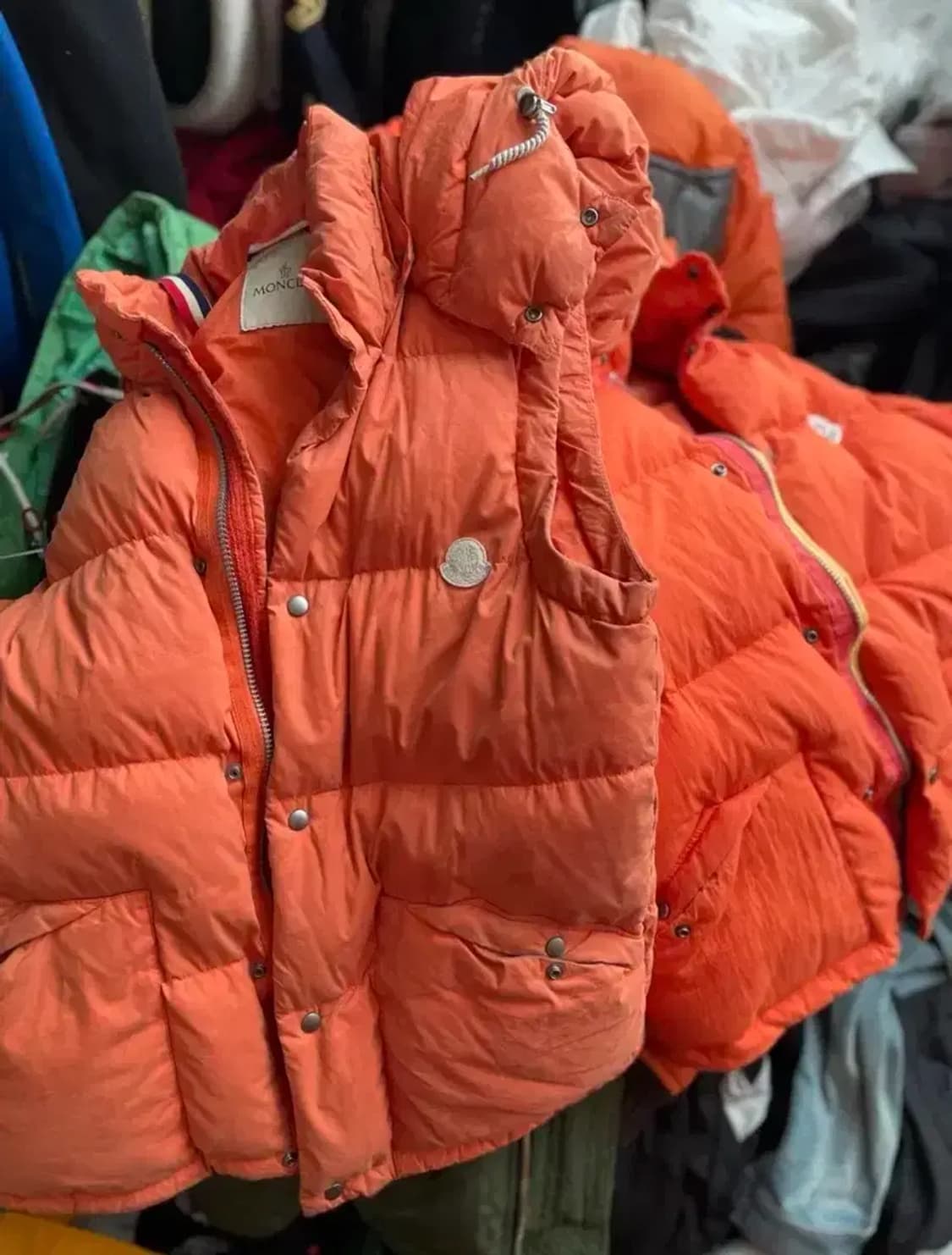 몽클레어 비즈빔 패딩 베스트  오렌지 상품이미지4