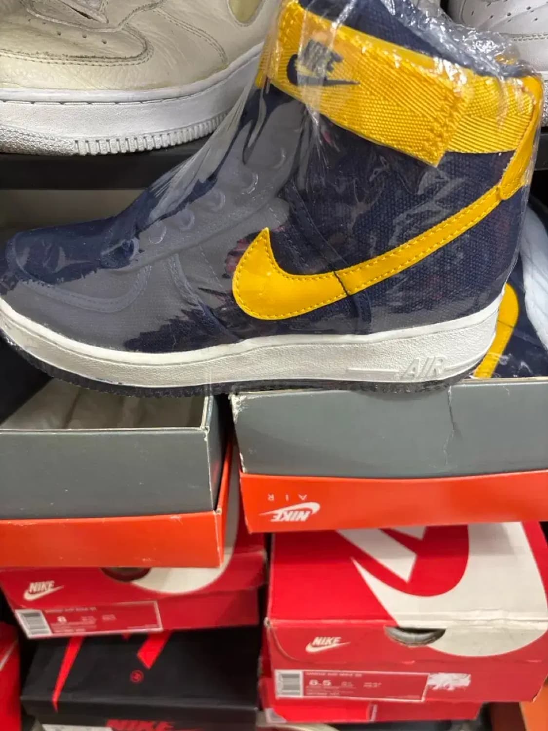 나이키 에어 포스 1 하이 cvs 상품이미지3