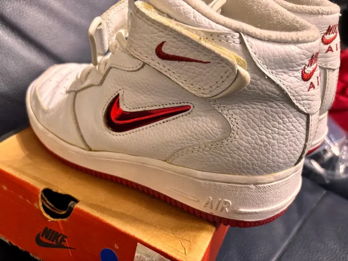 나이키 에어포스1 미드 메탈 상품이미지1