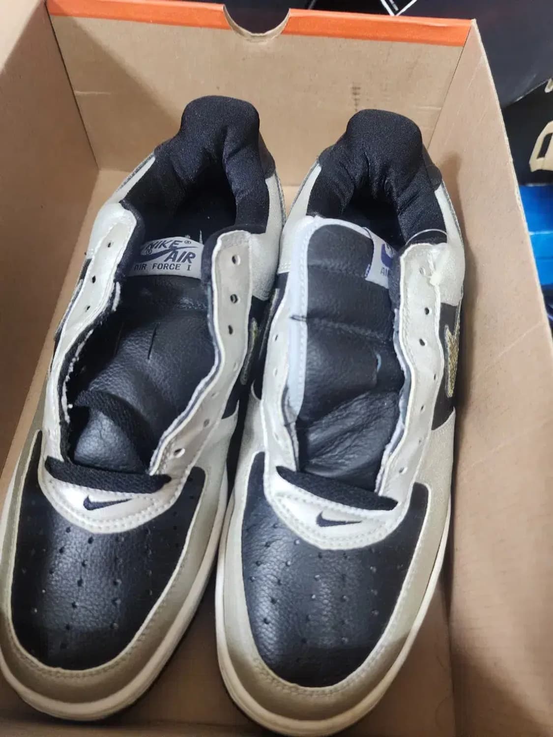 나이키 에어 포스 1 흑뱀 원판 og 신품 상품이미지1