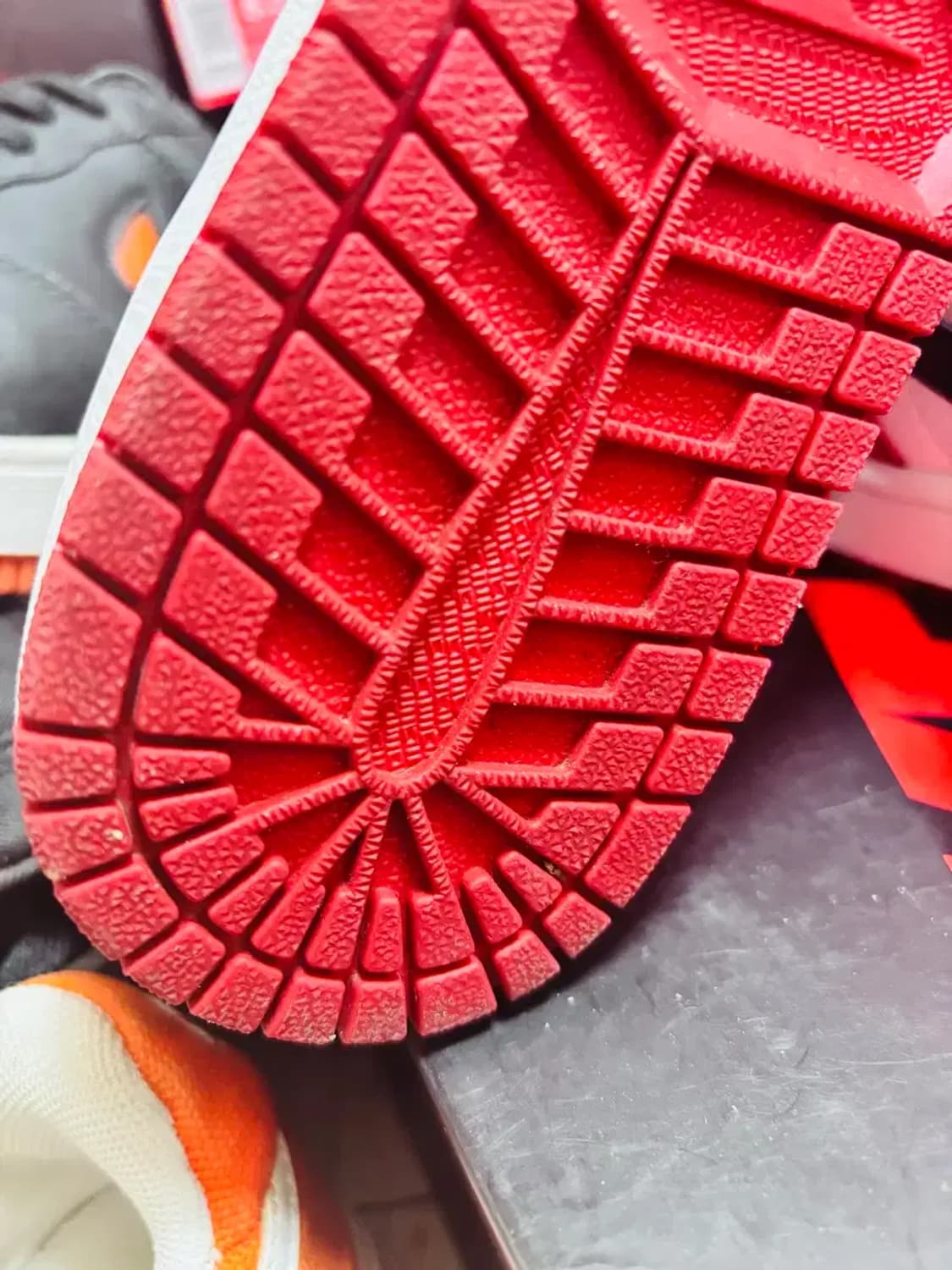 나이키 에어 조던 1 시카고 로우 상품이미지2