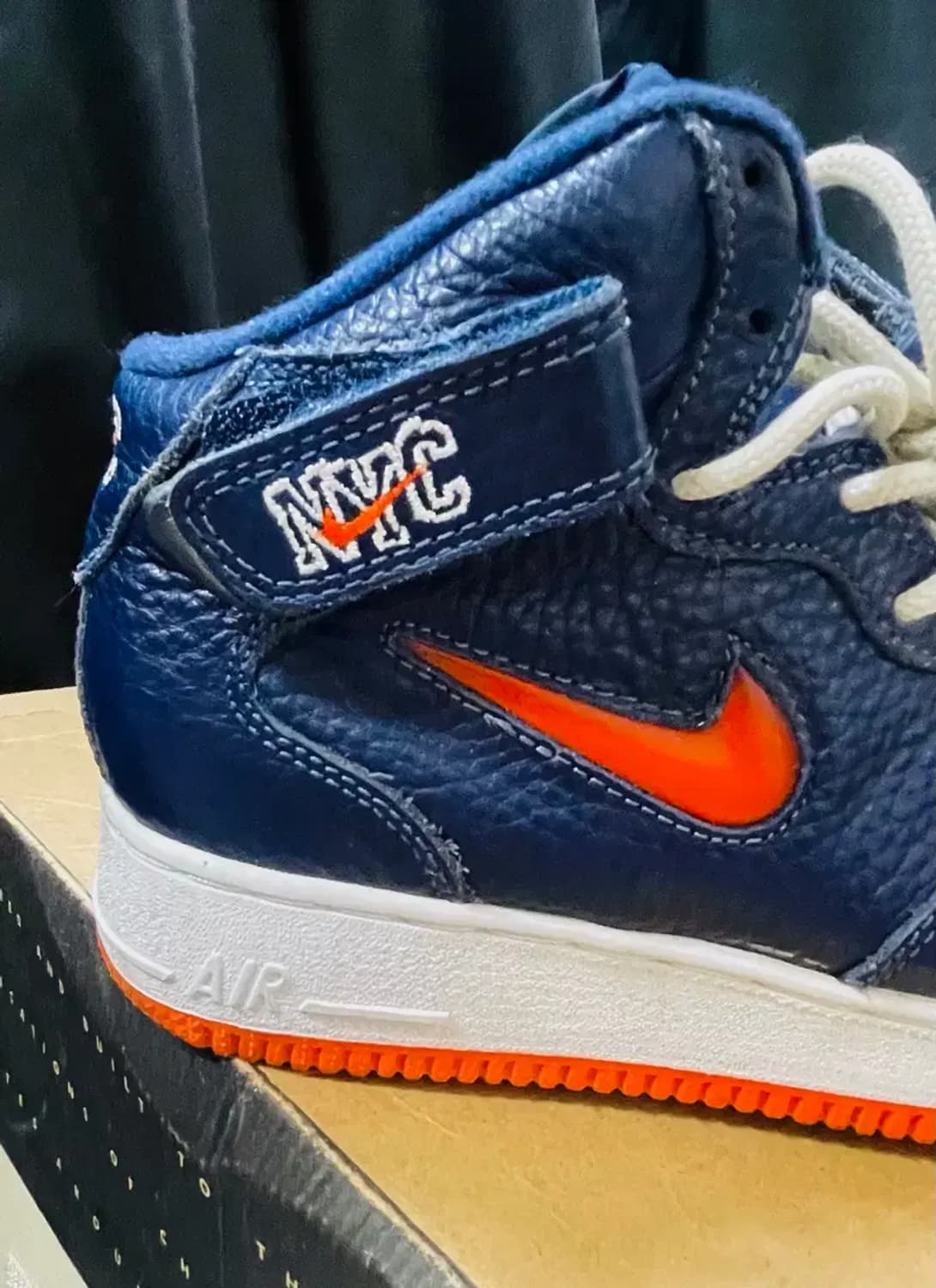 나이키 에어 포스 1 mid sc NYC 곤주 상품이미지7