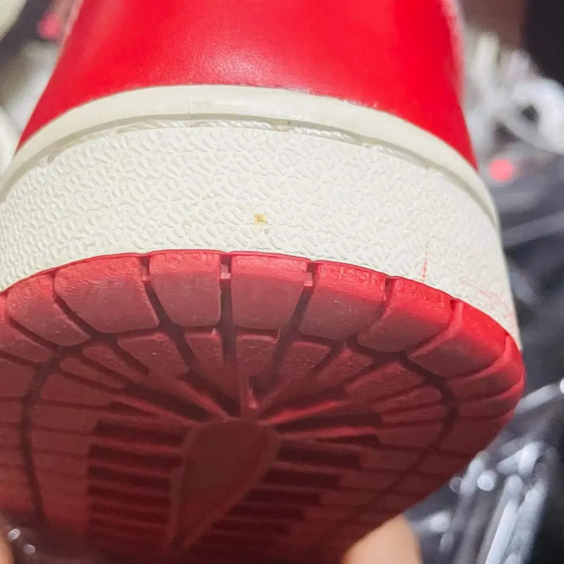 나이키 에어 조던 1  브레드 2001 상품이미지4