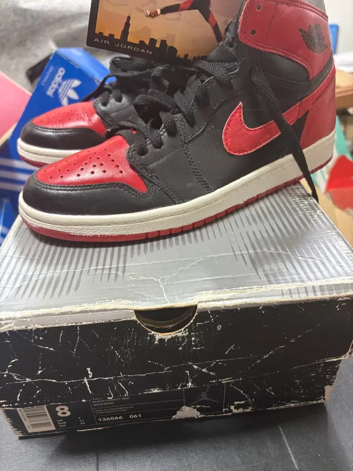 나이키 에어 조던1 레트로 bred 2001 상품이미지1