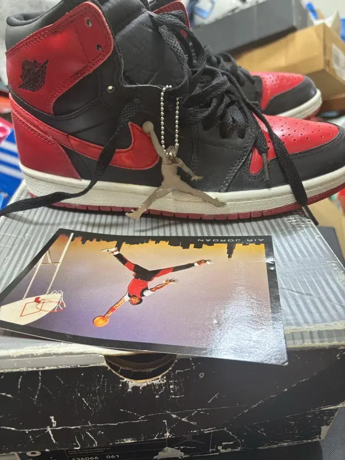 나이키 에어 조던1 레트로 bred 2001 상품이미지4