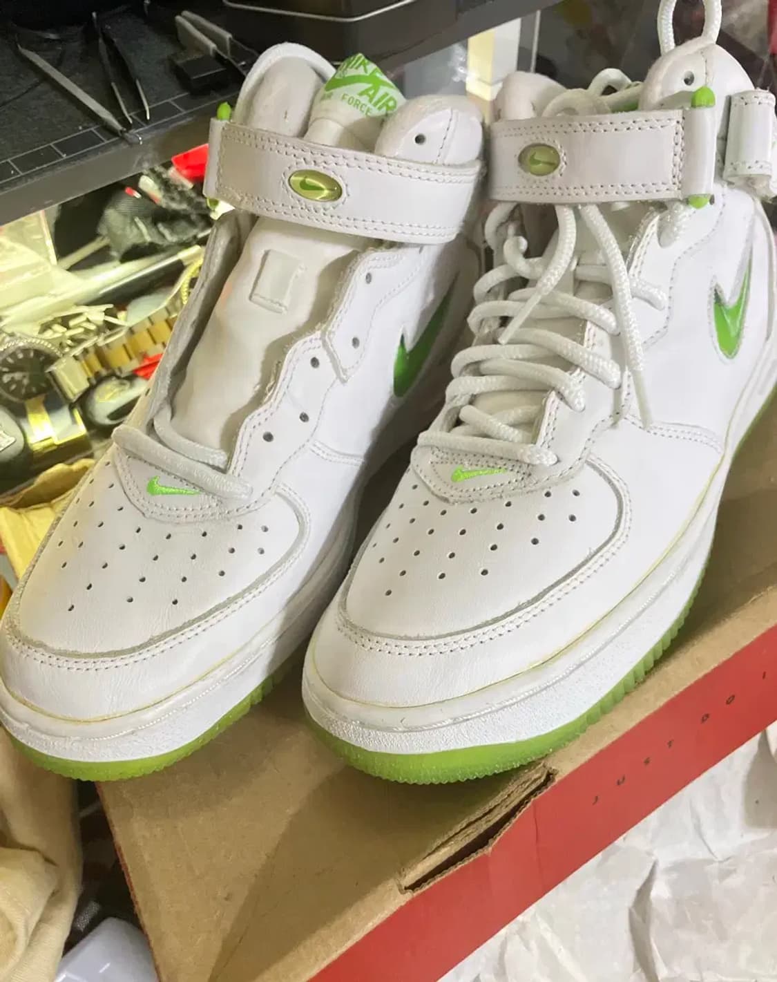 나이키 에어포스1  미드 cl 연두 뽈록이 신품 상품이미지3